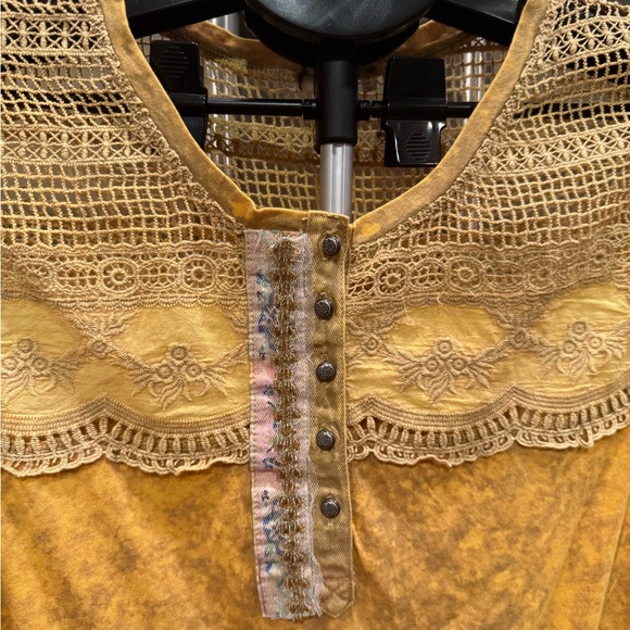 Aratta Mustard Lace Accent Blouse - Picture 2 of 6